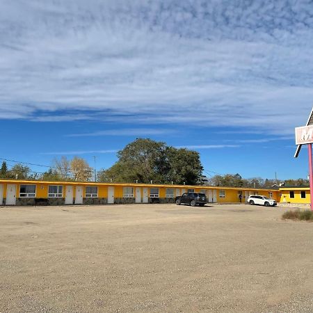 Dundurn Motel 외부 사진