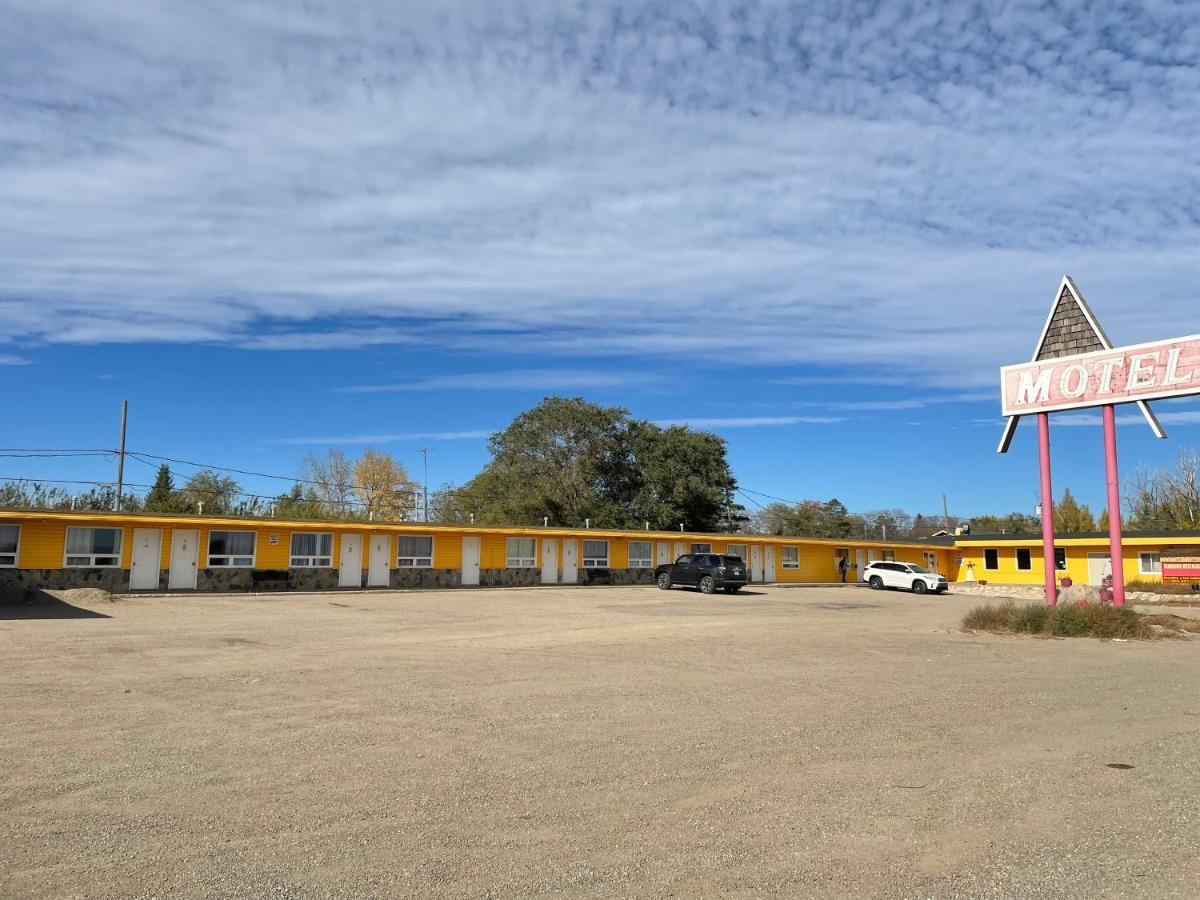 Dundurn Motel 외부 사진