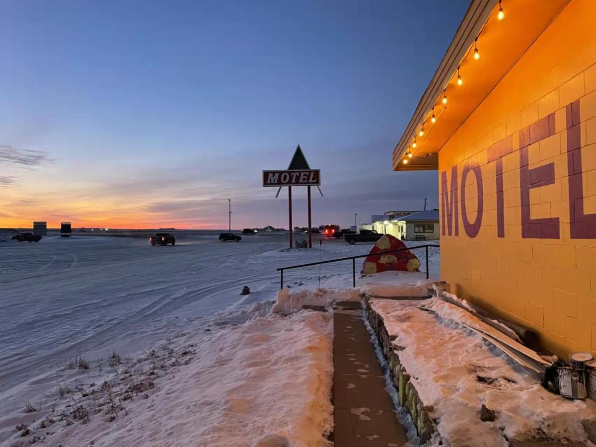 Dundurn Motel 외부 사진
