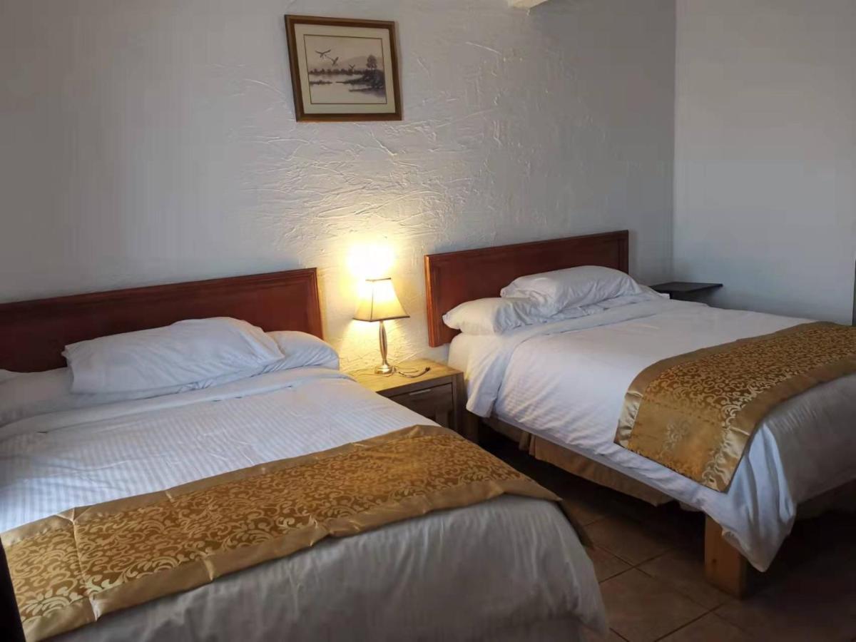 Dundurn Motel 외부 사진