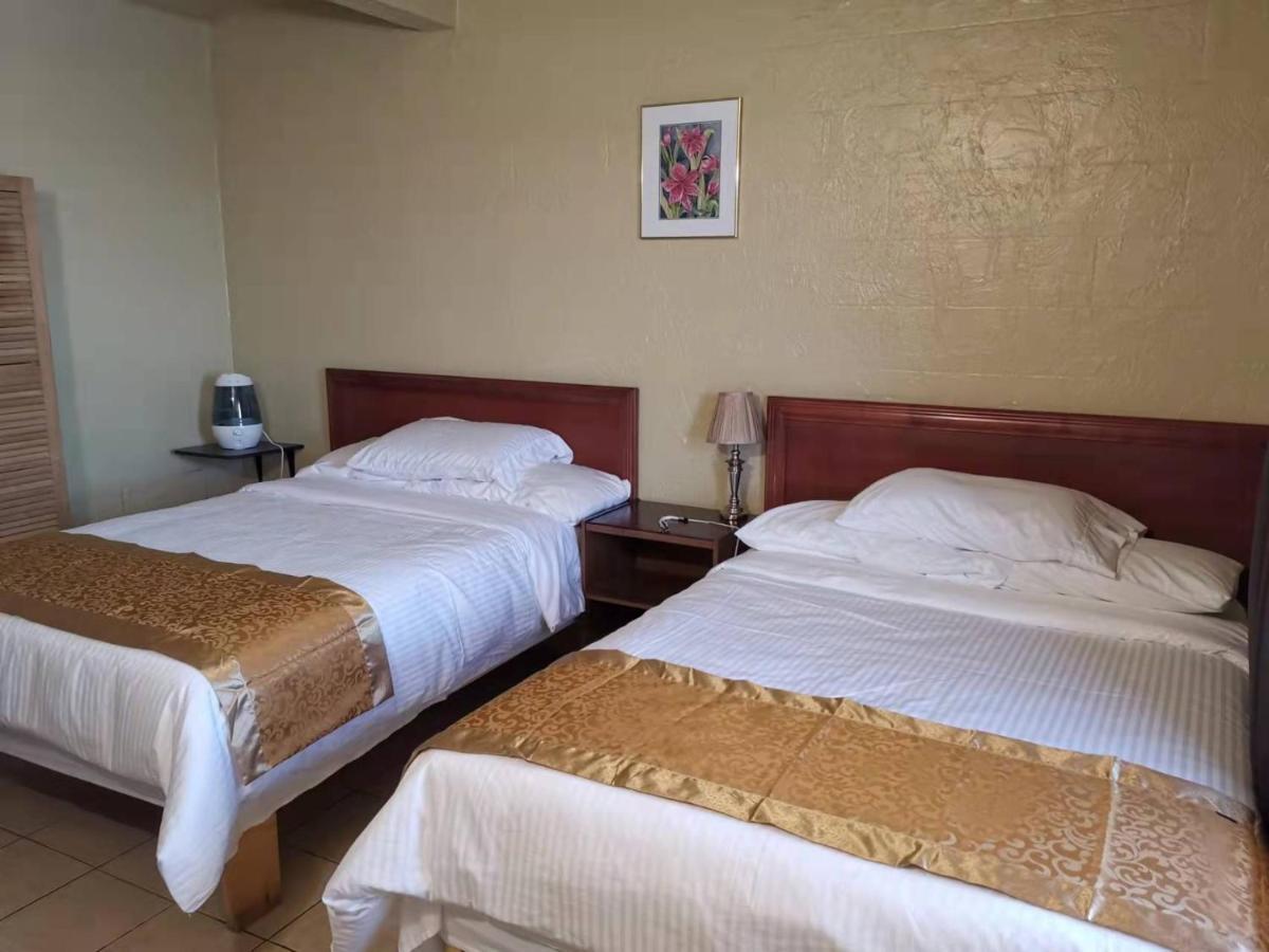 Dundurn Motel 외부 사진