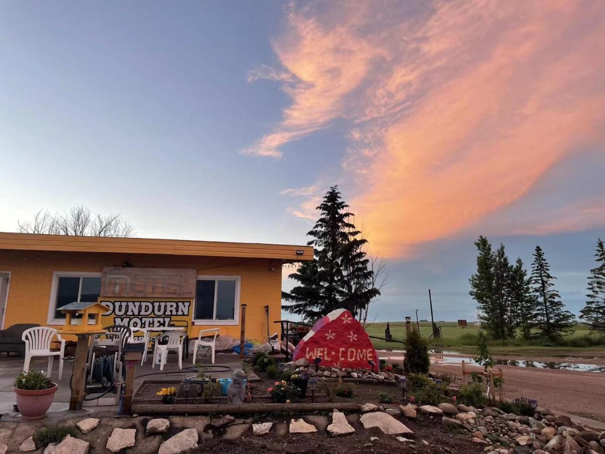 Dundurn Motel 외부 사진