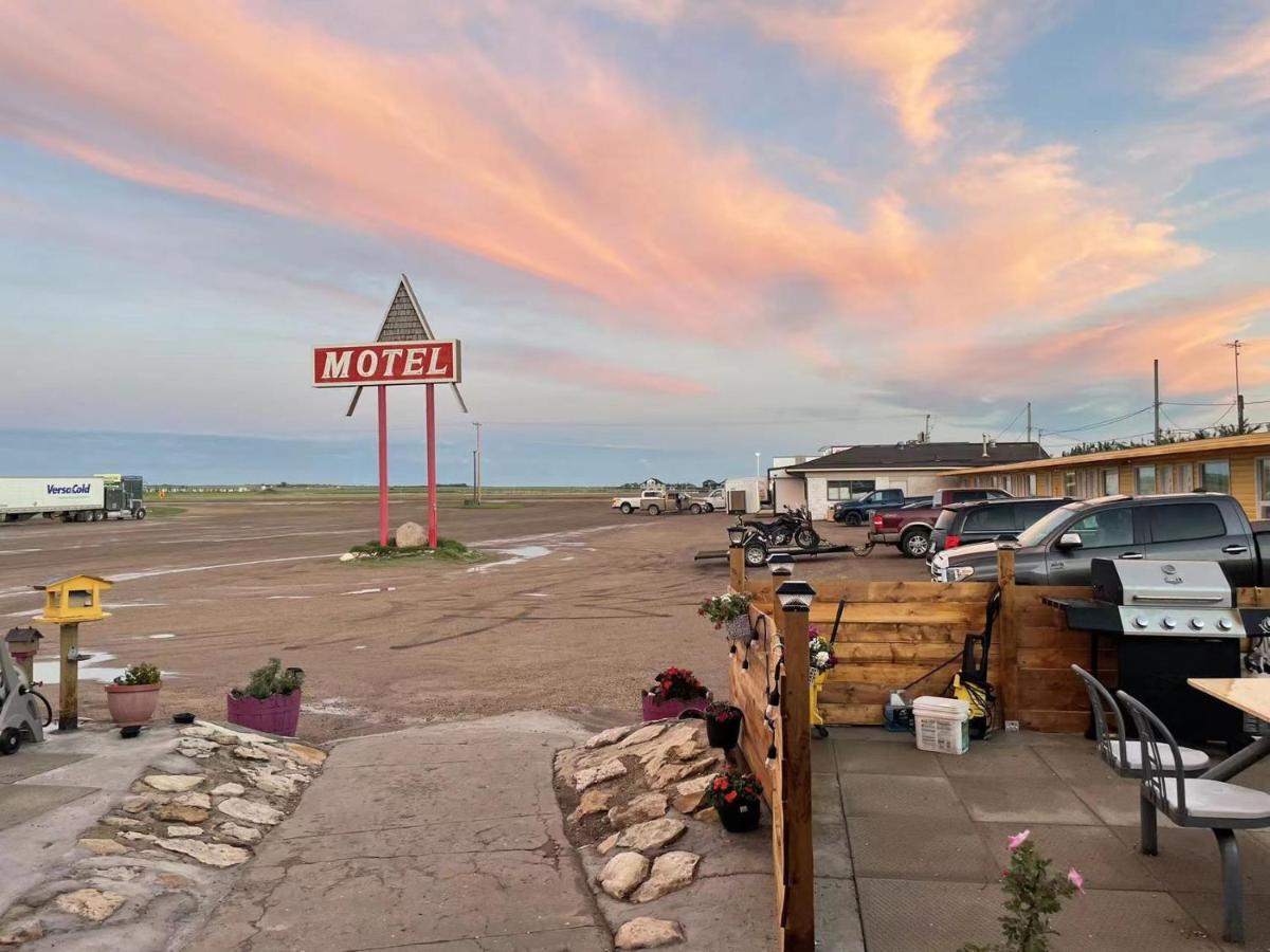 Dundurn Motel 외부 사진