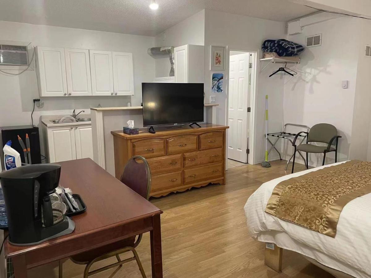 Dundurn Motel 외부 사진